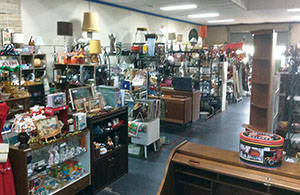 Bairnsdale Bazaar Antiques & Collectables Centre