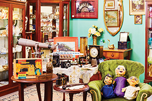 Bayside Antique & Collectables Centre